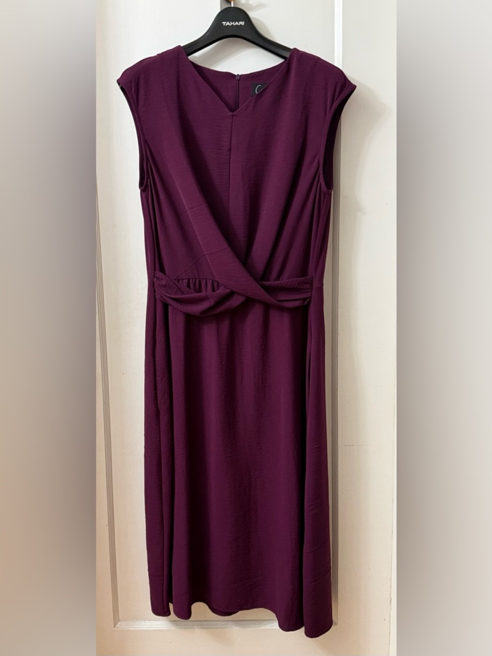 ELEGANT DEEP PURPLE MIDI LENGTH SLEEVELESS DRESS